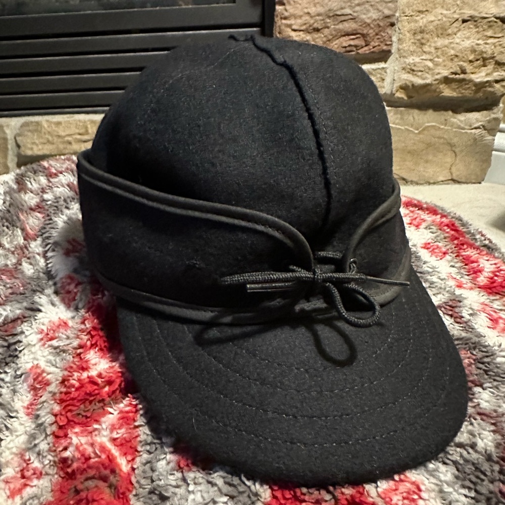 Black Stormy Kromer hat. 7 1/8. Never worn
